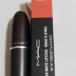 MAC retro matte lipstick in Runway Hit